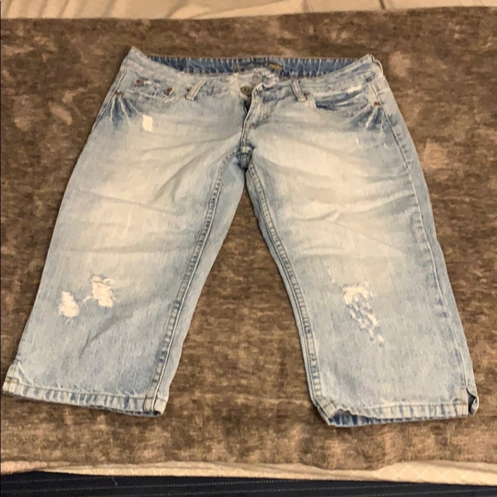 American Eagle Capris